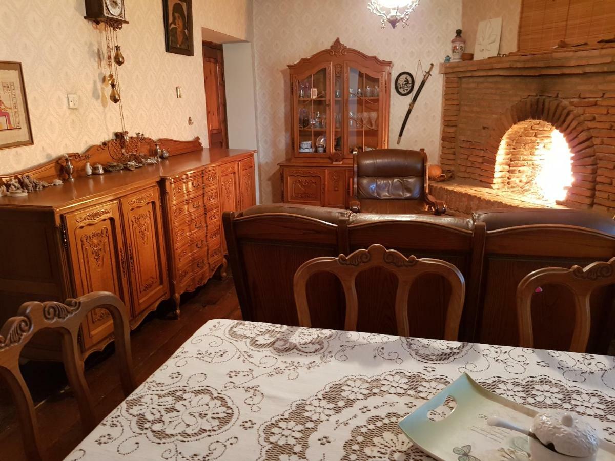 Tamari Guest House Telavi Ngoại thất bức ảnh